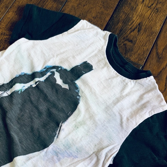 ⚡️2/$25⚡️GAP x DC Boys’ Graphic Tee - Picture 2 of 6